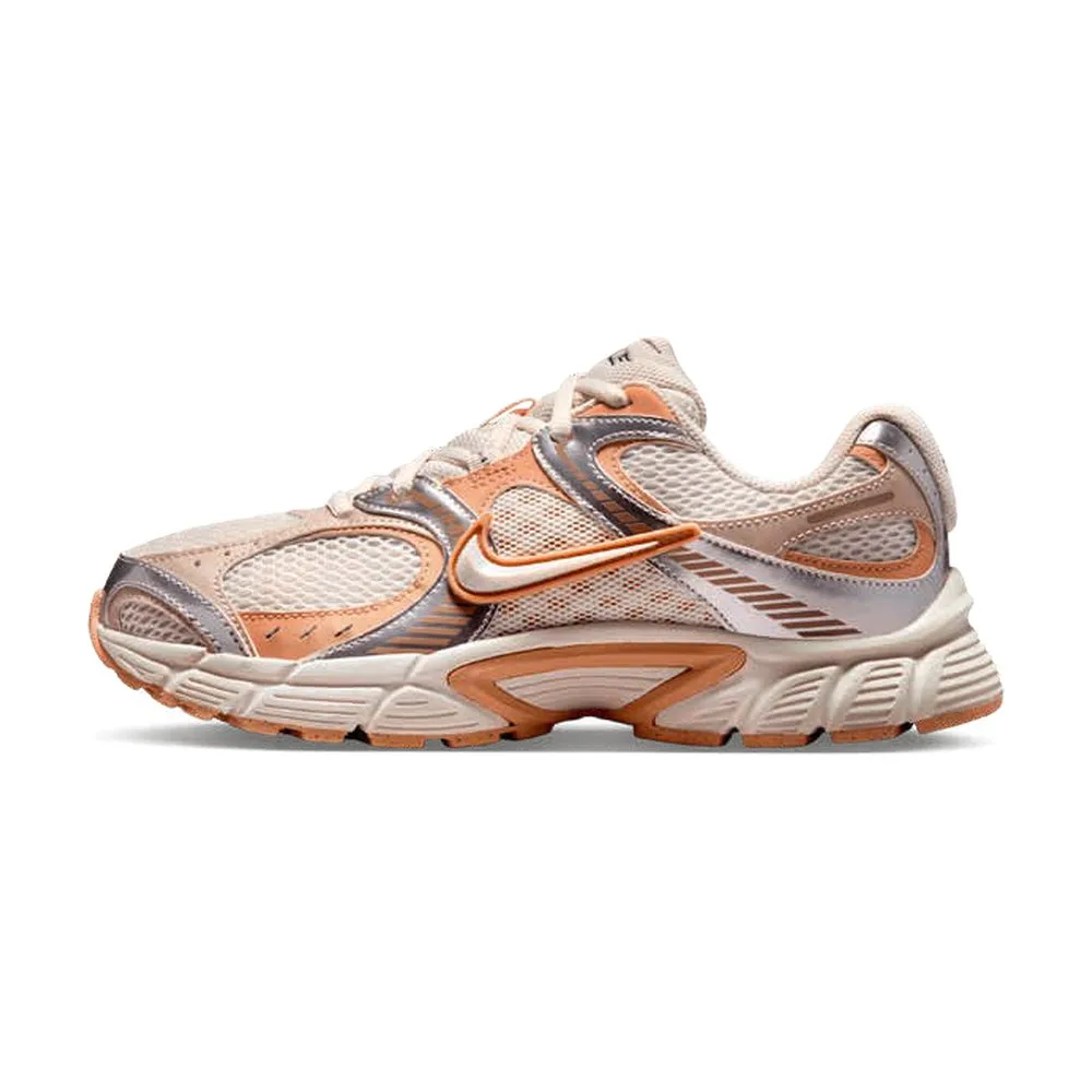 Tenis Nike V5 RNR Durazno con Plata para Dama — vista principal