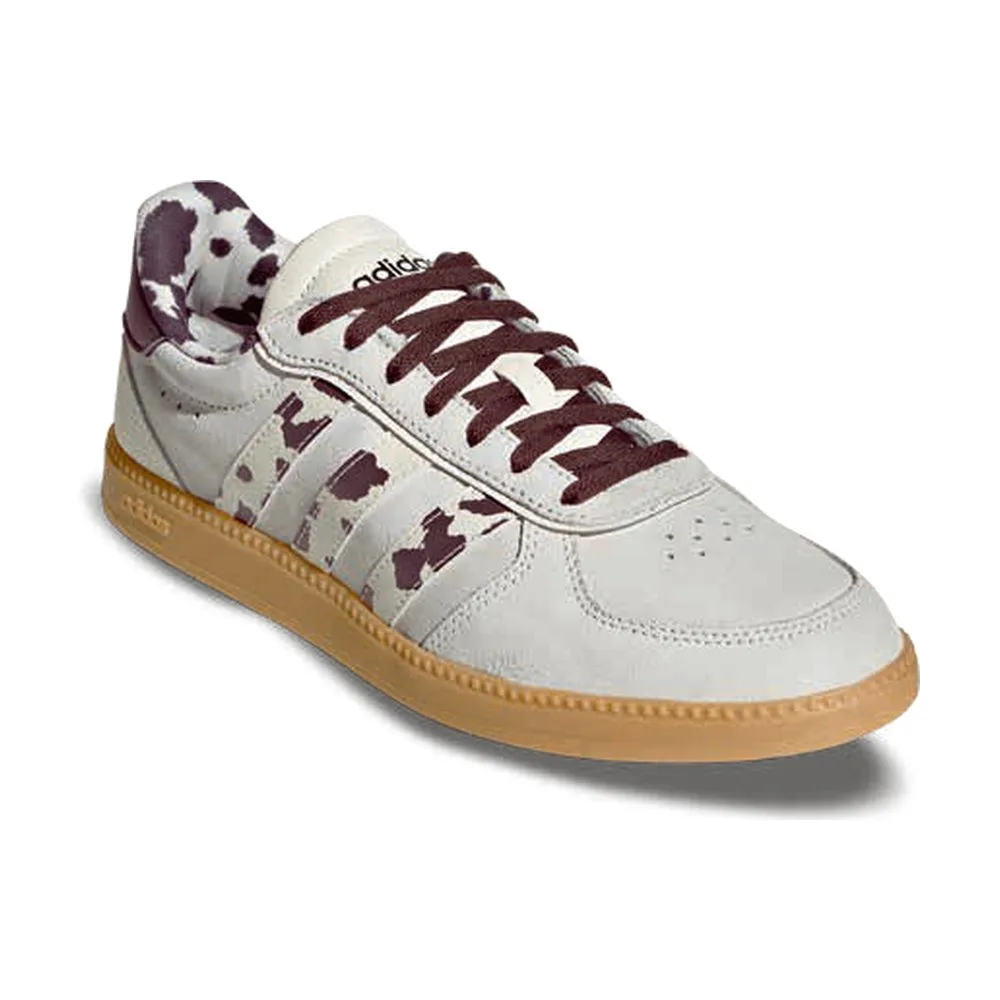 Tenis Adidas Breaknet Sleek Blanco con Estampado Vino para Dama — vista principal
